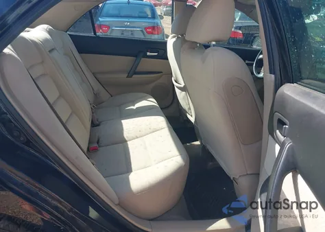 2006 Mazda Mazda6 I Sport z USA, uszkodzony, nr VIN 1YVHP80C865M32428